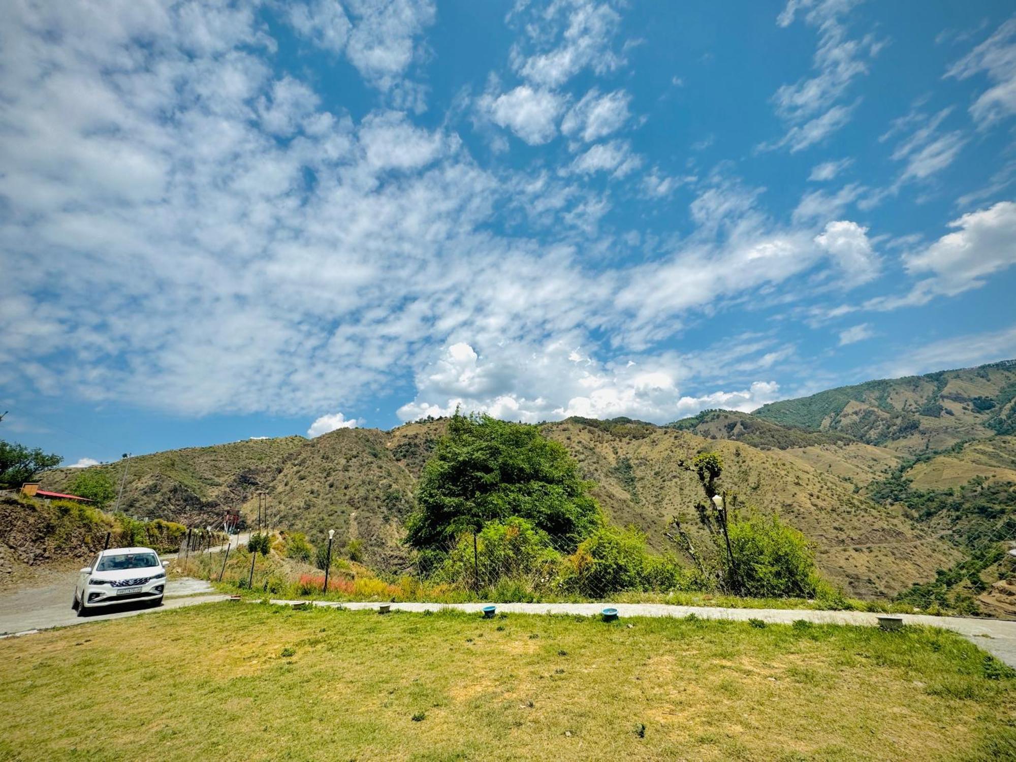 Chakrata Heights Resort Kaliana Buitenkant foto